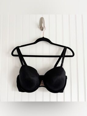 Fabulous by Victoria’s Secret 36DD Black Lined Demi Bra